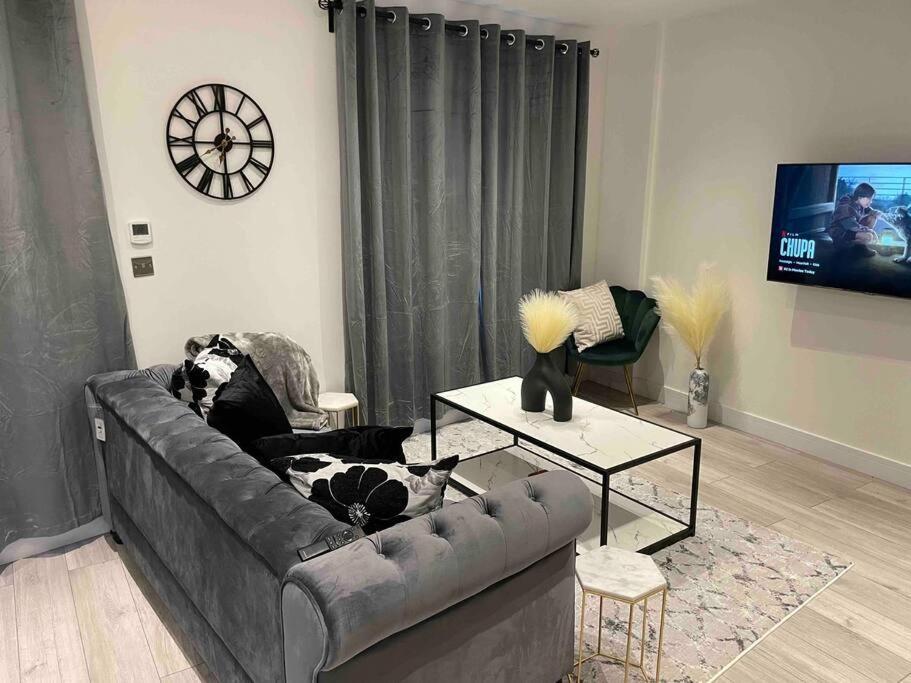 Stylish And Cosy 2 Bedroom Flat In Croydon Exterior photo