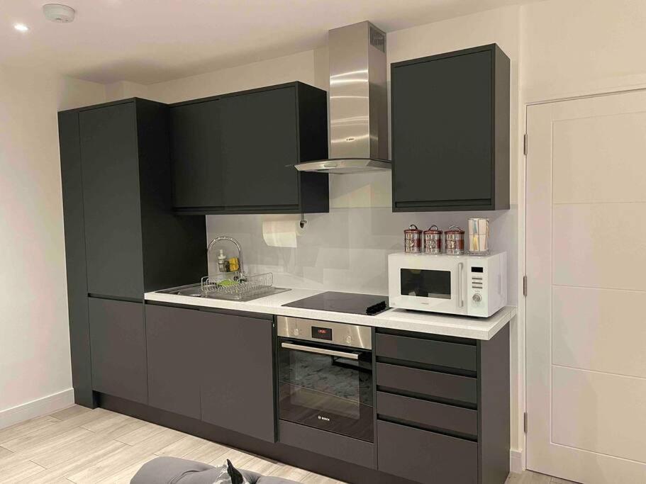 Stylish And Cosy 2 Bedroom Flat In Croydon Exterior photo